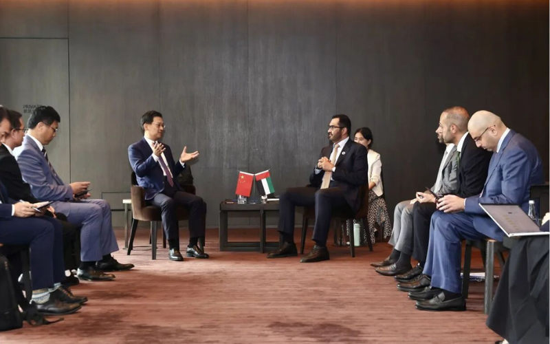 阿联酋工业与先进技术部长、ADNOC董事总经理一行与领航国际举行会谈，探索工业AI合作新路径